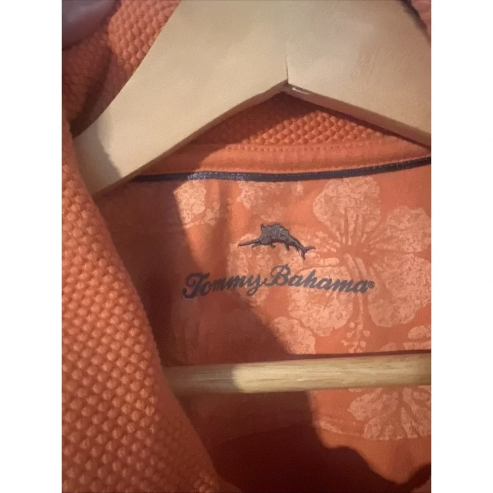 Tommy Bahama Shirt Men's Size XL Orange Quarter Zip Long Sleeve Casual Soft Knit